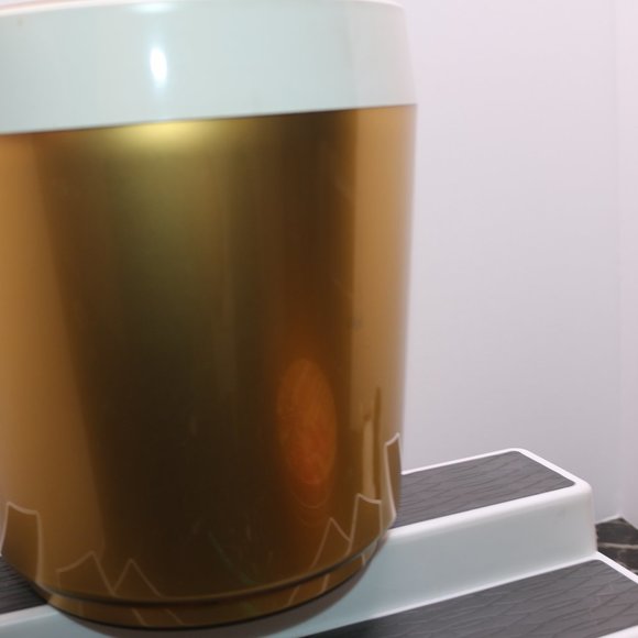 Large Golden plastic Champagne Party Wine Beer Ice Cooler Bucket Vintage VTG rar - Picture 3 of 8